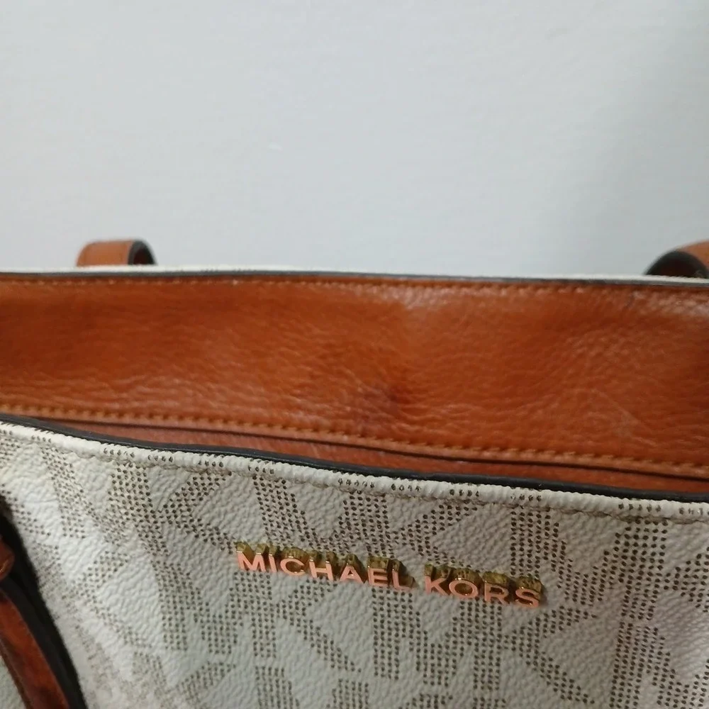 Michael Kors Bedford Tote White Monogram Canvas Leather Straps